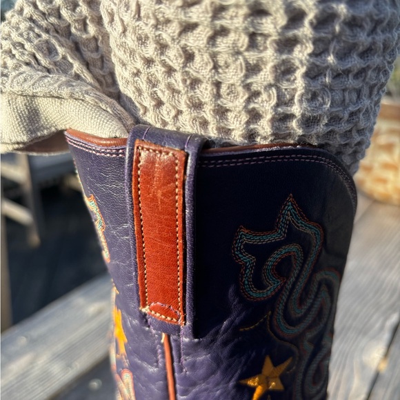 Lucchese Western Cowboy Leather Boots - Women’s size 10 D.  Blue with Stars - Picture 8 of 16